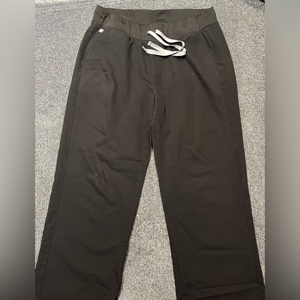 | FIGS | Technical Collection Scrub Pants. Women’s Size M